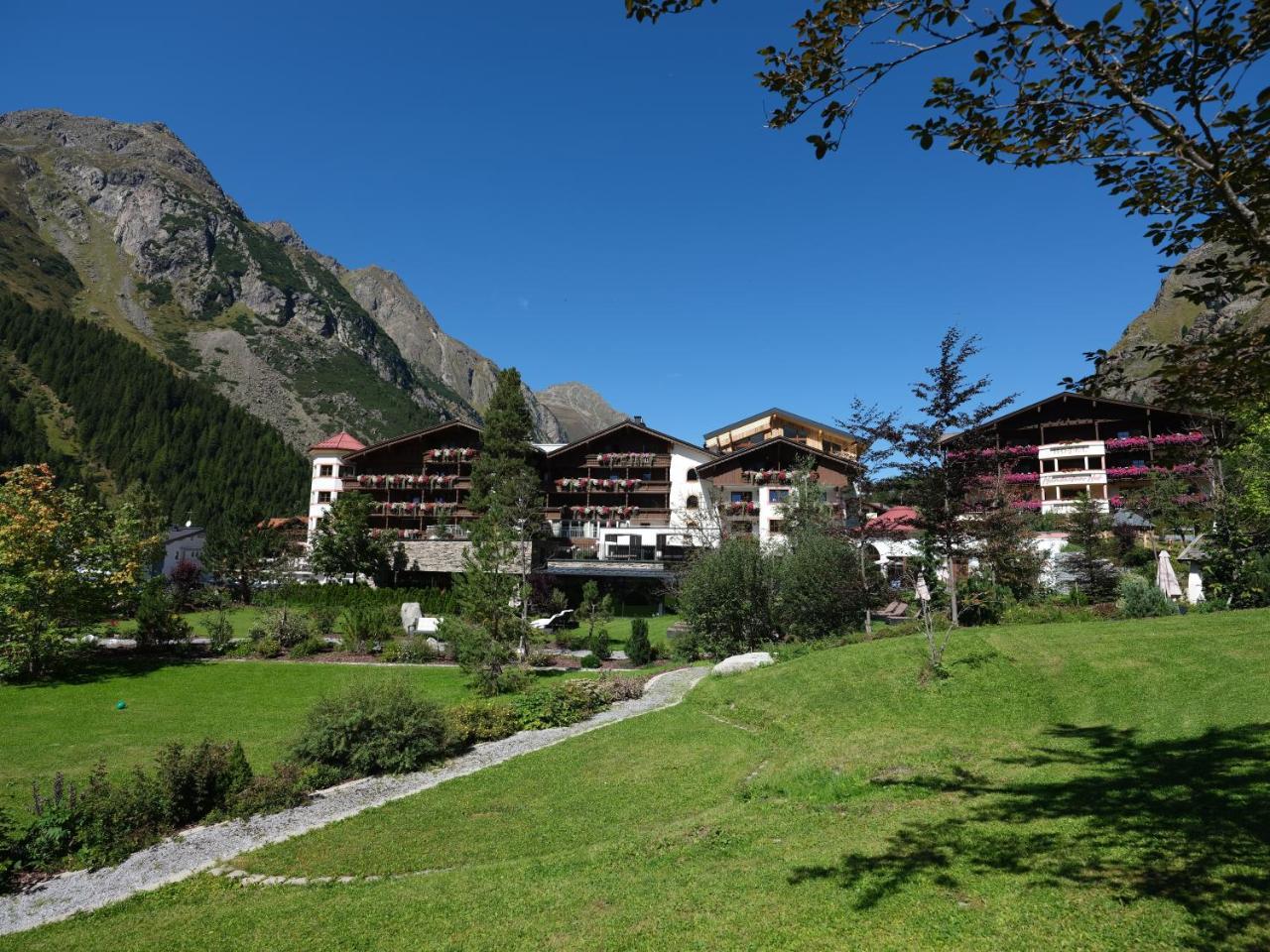 Verwoehnhotel Wildspitze Sankt Leonhard im Pitztal Exterior photo